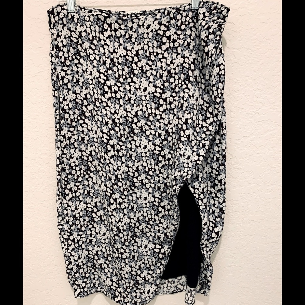 Abercrombie & Fitch High Slit Floral Skirt XL
